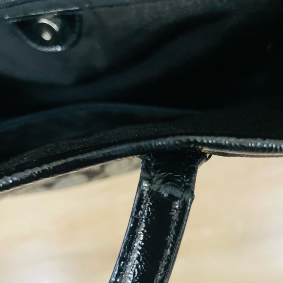 Stylish Coach Signature Jacquard Stripe Tote Black and Gray Women's Bag - Picture 13 of 16